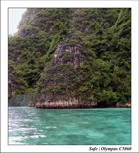 2006 - 07 - Phuket - Ko Phi Phi - Pileh Cove 05